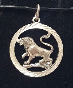 Löwe Löwe runder Sterlingsilber Anhänger Sternzeichen Charm Diamantschliff 925 Vintage 1 Zoll - Bild 1 von 17