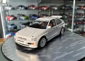 Ford Escort Cosworth plain body blanco Otto ot1025 1:18 coche escala diecast - Imagen 1 de 8