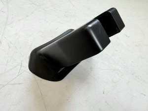 Tesla Model 3 Y 2023 puerta levadiza cubierta de cierre cinch 1584544-00-C OEM - Imagen 1 de 6