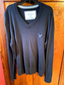 Men's AmericanEagle Outfitters Black All Cotton V-Neck Light Wt. Vtg.Fit Sweater - Picture 1 of 10