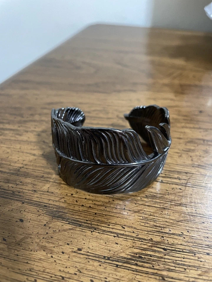 Pulseira de penas Coach - Imagem 1 de 4