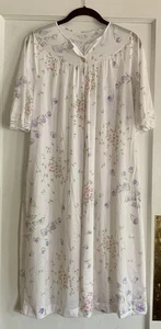 Vtg Lorraine Robe Hydrangeas Mssg Buttons USA Pocket Grandma Soft Romantic XL - Picture 1 of 14
