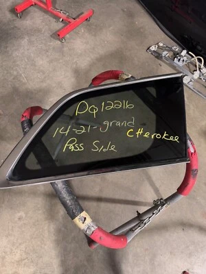 2014 - 2021 Jeep Grand Cherokee Passenger Side Quarter Glass MOPAR - Image 1 of 3