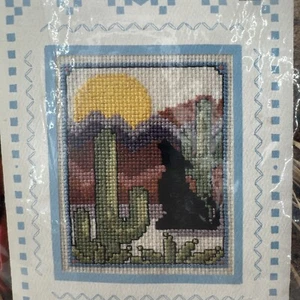 Design Works Cross Stitch Southwestern Saguaro Cactus Greeting Card Craft Kit - Picture 1 of 3