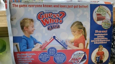 Electronic Guess Who Extra FUNCIONA Milton Bradley 2008 Juego Clásico Niños Foto 1 de 4