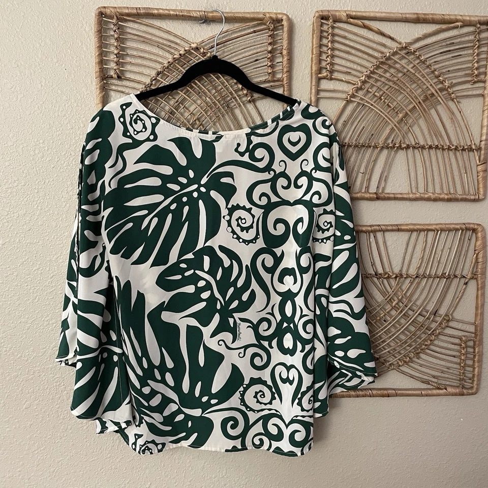 Manuhealii Batwing Aloha Print Blouse Top Sleeve Slits Tropical Green Sz XS/S B2 - Image 1 of 4