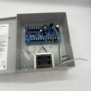 Schönes ALTRONIX AL175UL Zutrittskontrolle Netzteil/Ladegerät MADE IN USA - Bild 1 von 6