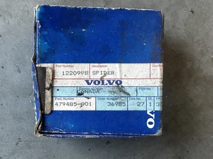 Genuine Volvo Universal Joint Spider Bearing 1220998 for 240 740 760 - Picture 1 of 5