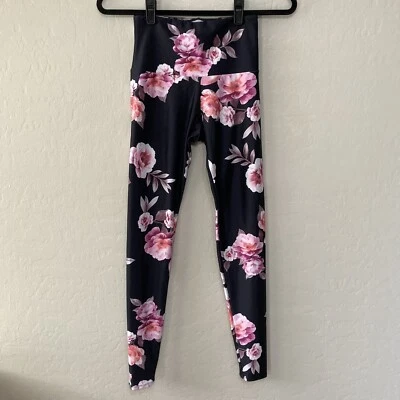 Women’s Onzie Flow Yoga Leggings Black Pink Floral Design Size Extra Small - Image 1 of 4