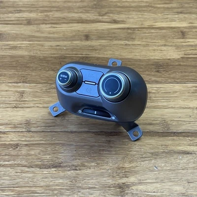 Interruptor de pantalla de visualización de velocímetro Ferrari Portofino F164 2018-2023 331194 OEM Foto 1 de 4