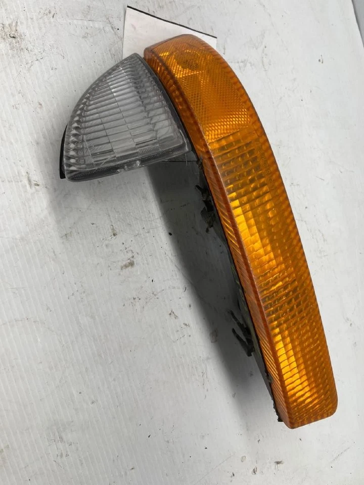 2002 Dodge Durango Fog/mark/park/turn Light/lamp Left Drivers Side - Изображение 1 из 1