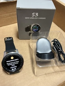 Samsung Galaxy Watch SM-R800 46mm Boîtier Argent Boucle Classique Onyx Noir -... - Photo 1 sur 4