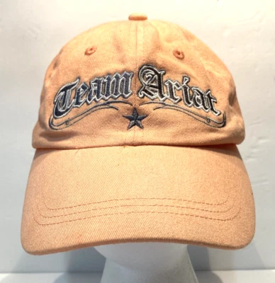 Gorra de béisbol Ariat Team Ariat color salmón - 100 % algodón - ajustable Foto 1 de 4