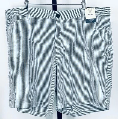 ST JOHN'S BAY size 20W Gray & White Striped Seersucker 8" Inseam Shorts NWT - Image 1 of 4