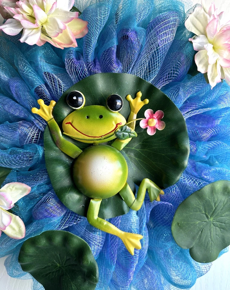Frog Wreath, Frog in Pond Wreath, Pond Frog, Pond Lillies and Frog Wreath, FROG - Image 1 of 4
