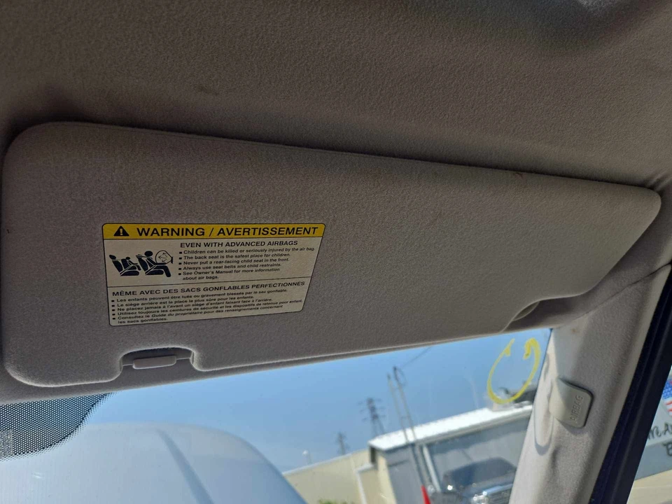 Quebra-sol direito usado serve: 2008 Land Rover Lr3 iluminado grau direito A - Imagem 1 de 4