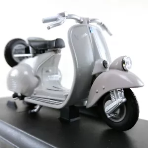 VESPA 125 CC. Die-Cast Motorcycle Model Toy Collection Welly 1:18 Scale Hobby #3 - Picture 1 of 12