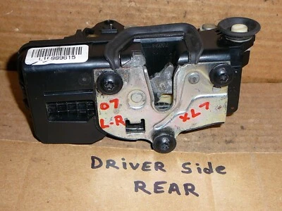 Suzuki XL-7 XL7 2007 pestillo de puerta trasero izquierdo lado del conductor con cerraduras eléctricas OEM Foto 1 de 3