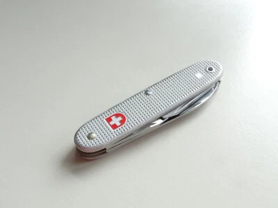 Cuchillo militar suizo modelo Alox soldado fino 1988 Wenger Delemont 88 Foto 1 de 4