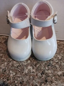 Vintage weiße Kunstleder Mary Jane Schuhe Originalkarton Neu Gr. 3 - Bild 1 von 6