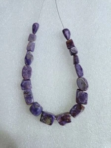 Charoite nugget rough Beads 15-13 mm 8 inches strand  for jewelry making - Bild 1 von 5