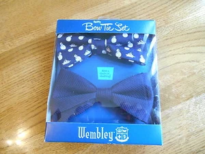 Wembley Spiffy 2-Pack Gift Box Polyester Navy Novelty Bow Ties SR$45 NEW - Picture 1 of 6