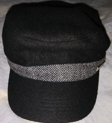 Sombrero estilo cadete Calvin Klein. Negro y gris. Muy buen estado Foto 1 de 4