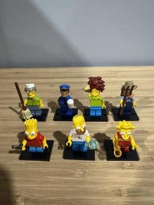 LEGO Simpsons Minifigure Bundle 10352 Homer Bart Lisa Krusty Bob Lou Teen w/ Acc - Image 1 of 4