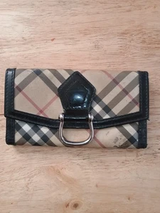 VINTAGE BURBERRY NOVA CHECK BUCKLE LONG WALLET - Picture 1 of 10