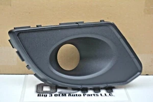 2011-2015 Lincoln MKX RH Passenger Side Fog Light Lamp Bezel Cover Ebony new OEM - Picture 1 of 3