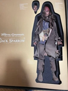 Hot Toys DX15 Piratas del Caribe Jack Sparrow 1/6 Película Obra Maestra - Imagen 1 de 5