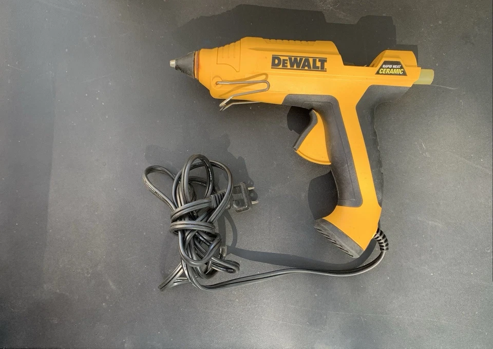 +++++ Pistola de pegamento caliente de Walt con palos de pegamento Foto 1 de 3