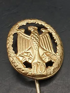 Insignia de rendimiento antigua del ejército alemán temprano oro 10x repetici... - Imagen 1 de 2