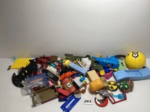 RANDOM Action Figure And Accessories or Parts - BUNDLE 20 - Picture 1 of 10