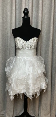 灰姑娘返校舞会鸡尾酒礼服 10 码短豪华水钻串珠 — 第 1/4 张图片