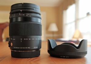 Sigma 18-200mm F3.5-6.3 DC OS HSM Contemporary for Canon EF mount