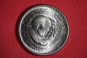 1952 - George W Carver & Booker T Washington Commemorative Half Dollar! #K52200 - Picture 1 of 2