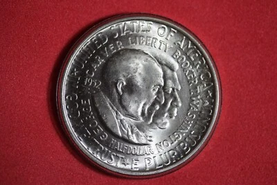 1952 - George W Carver & Booker T Washington Commemorative Half Dollar! #K52200 - Image 1 of 2