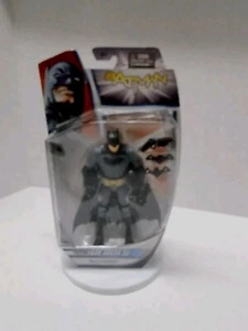 DC Comics Total Heroes Batman 6" Action Figure BHD47 Mattel Batarang 6” - Picture 1 of 6