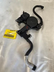 2009 VW EOS Komfort PCV Crankcase Oil Separator Vent Valve 2.0L FWD - Foto 1 di 10
