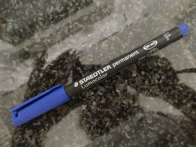 Staedtler Lumicolor Permanent, Strichstärke F, Farbe Blau NEU - Bild 1 von 2