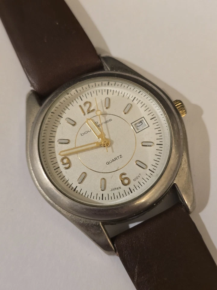 Reloj de cuarzo para hombre No Boundaries con correa de cuero de piel de becerro Foto 1 de 4