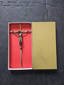 Wandkreuz Kruzifix mit Jesus INRI goldfarben minimalistisch dünn Mid Century - Bild 1 von 10