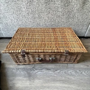 Vintage Picnic Hamper/Basket Optima John Lewis Contents 4 Person - Picture 1 of 12