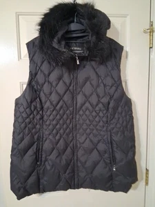 Lane Bryant Women's SZ 18/20 Black Quilted Faux Fur Hooded Down Vest Full Zip - Picture 1 of 7