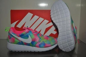 Nike Roshe One Print GS Girls Running Shoes 677784 607 Pink/Green/Blue/White NIB - Picture 1 of 2