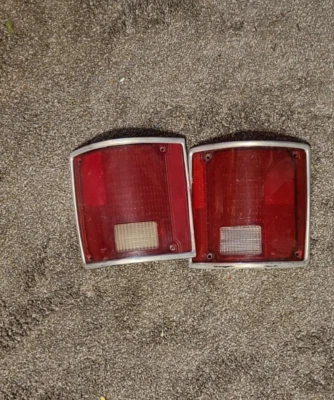 1973–87 Chevy GMC Truck K5 K10 C10 C20 K20 K30 C30 Tail Light Lens Set OEM - Imagem 1 de 2