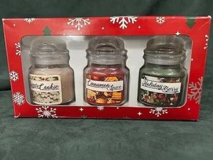 Set of 3 Christmas candles - Picture 1 of 7