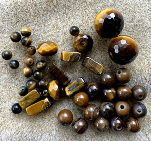 TIGER EYE GEMSTONE LOT OF MISC. BEADS: 2 FACETED & 3 POLISHED BEADS-SEE DETAILS - Picture 1 of 24