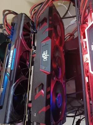 Tarjeta de gráficos PowerColor AMD Radeon RX Vega 56 8 GB GDDR5 (AXRX VEGA 56... Foto 1 de 2